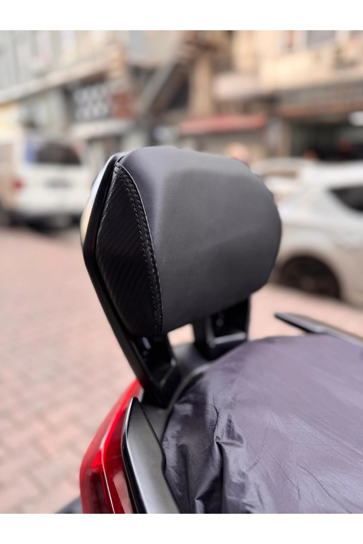 resimler/genel/Yamaha Xmax 2024 2025 Sissy Bar Sırt Dayama Carbon