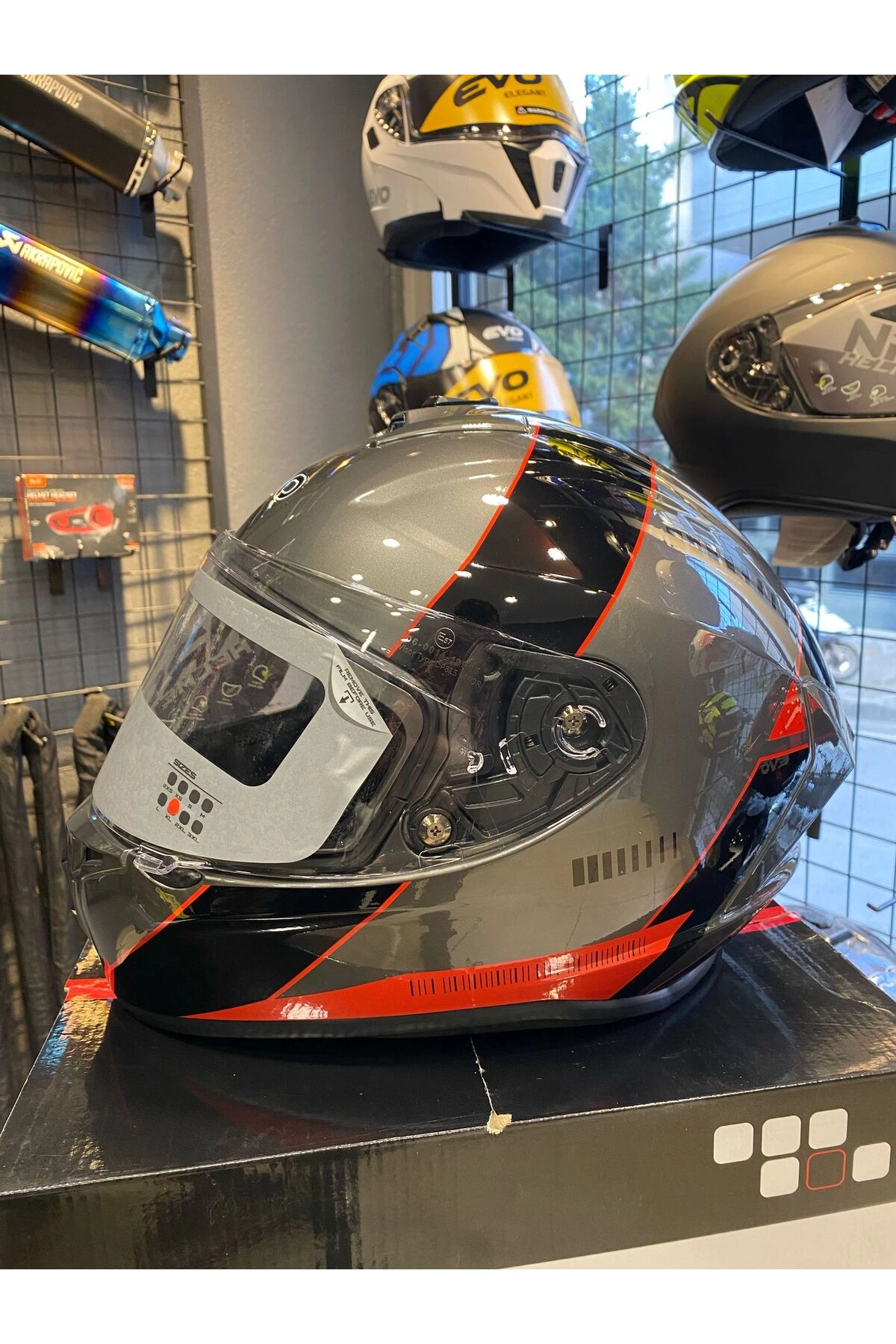 resimler/genel/Akkuş Motorsiklet NRO HELMETS Kapalı Kask