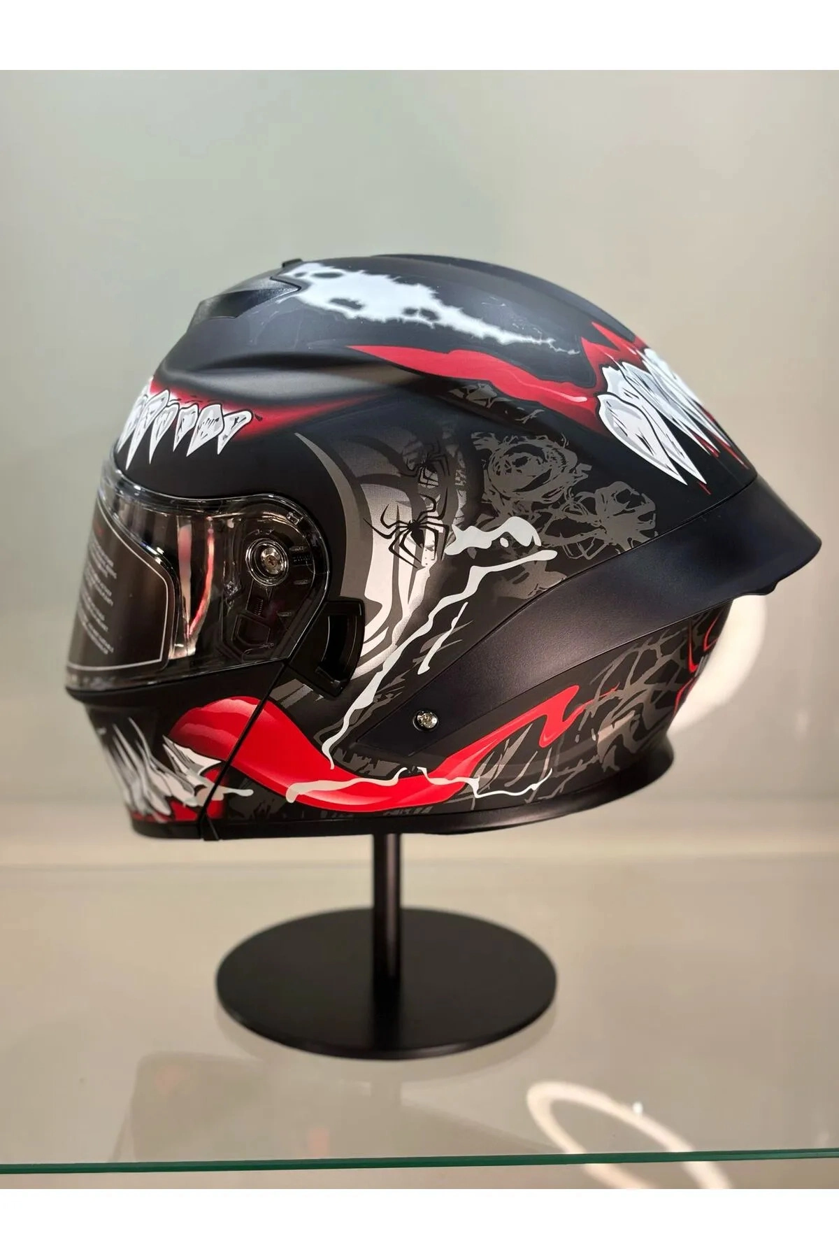 resimler/genel/Ws-202 Güneş Gözlüklü Çene Açılır Kask Åeffaf Vizörlü H1