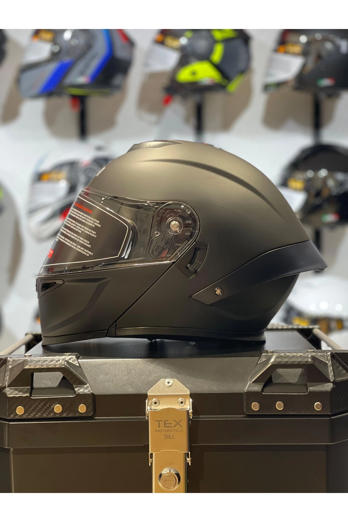 resimler/genel/Ws-202 Güneş Vizörlü Çene Açılır Kask
