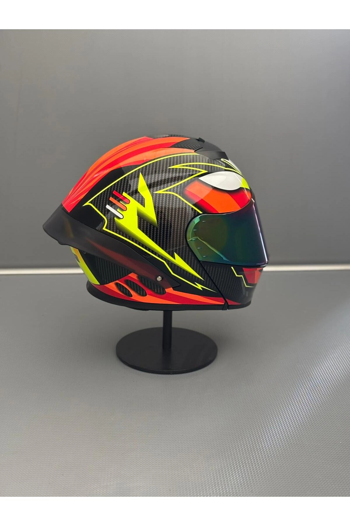 resimler/genel/Ws-202 Güneş Gözlüklü Çene Açılır Kask Siyah Vizörlü G1