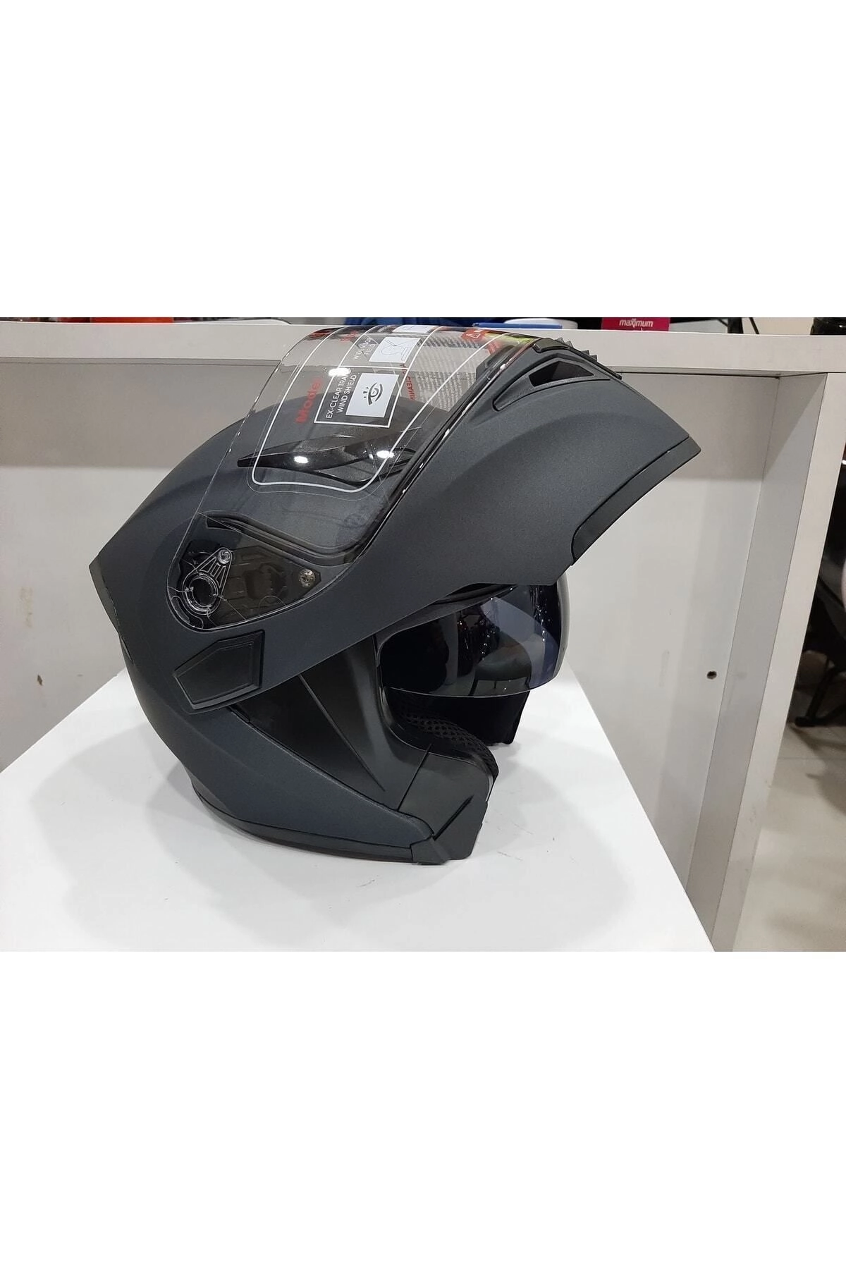 resimler/genel/Mat Siyah Jk 902 Çene Pedli Güneş Vizörlü Çeneden Açılır Kask
