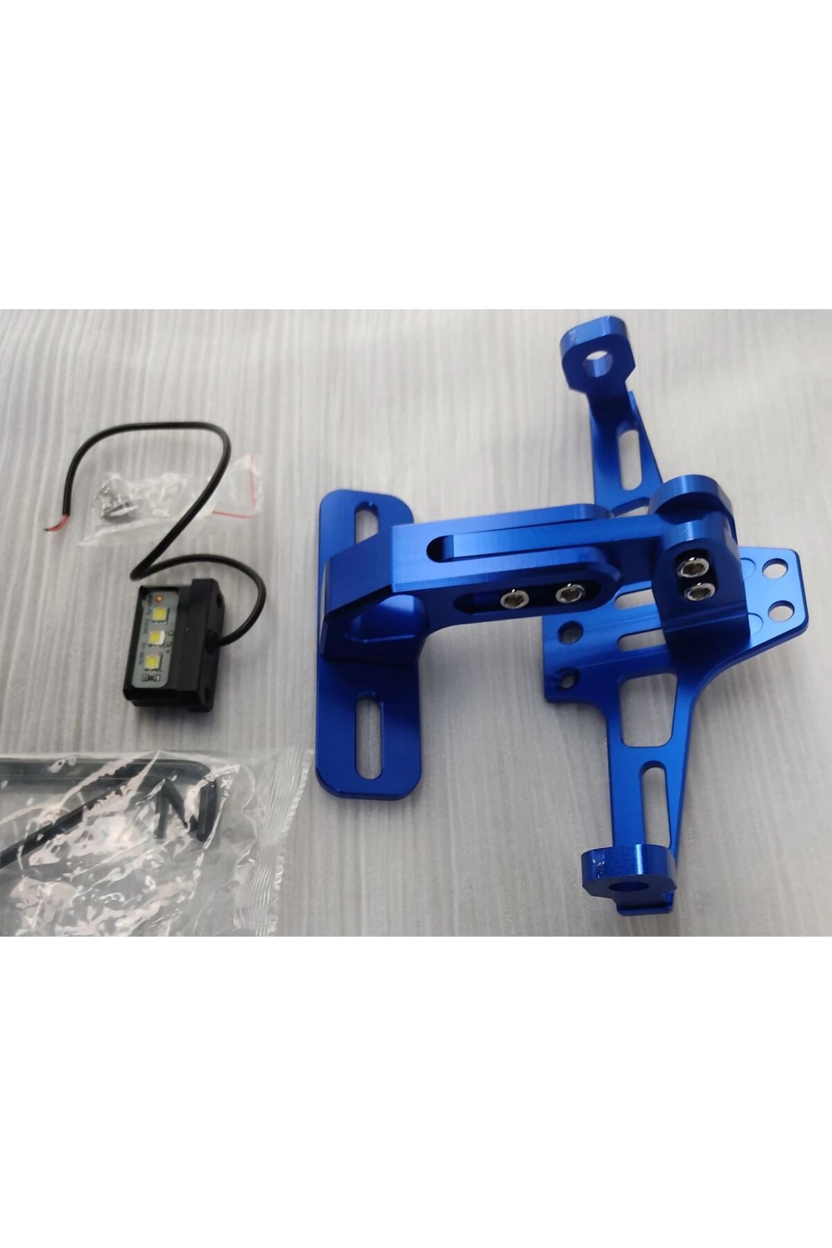 resimler/genel/Katlanabilir Arka Plakalık - Led Işıklı - Cnc Metal - Parlak Renkler - Mavi