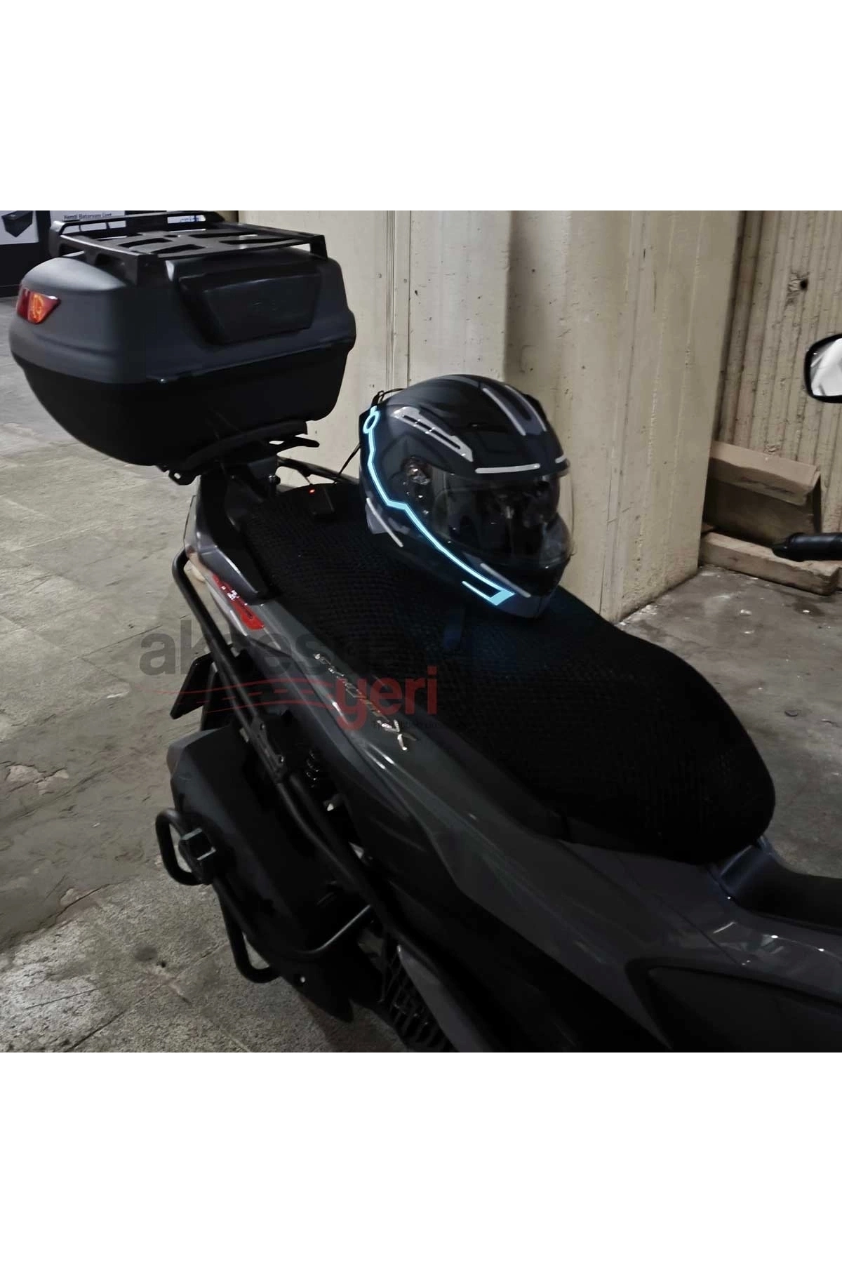resimler/genel/Motosiklet Kask Ledi Buz Mavi - 3 Farklı Mod